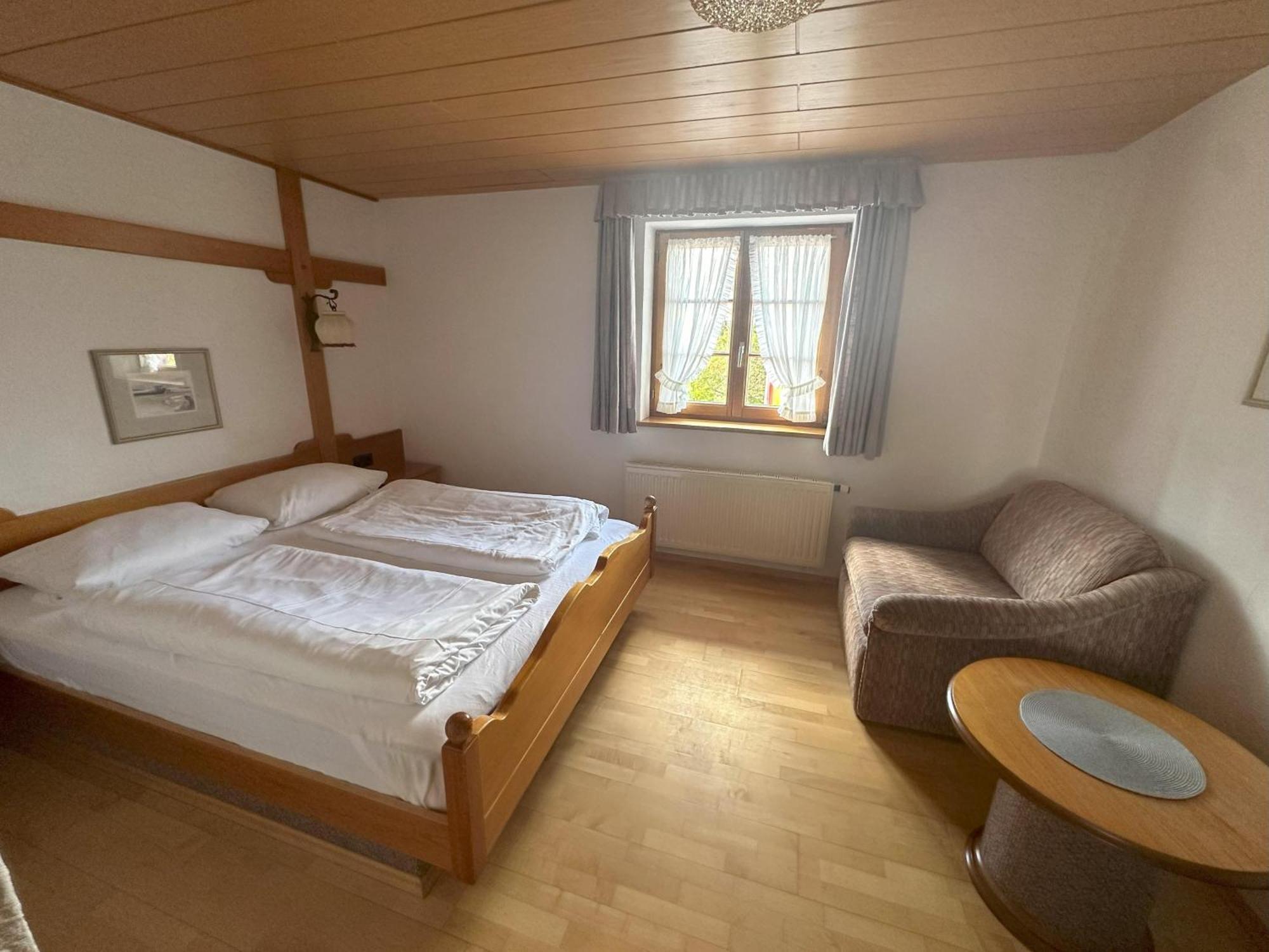 Hoehengasthaus Haldenhof Uberlingen Exterior foto
